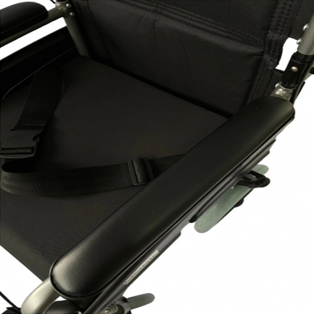 Cadeira De Rodas Manual Em Aluminio Dobravel Compacta Com Freio MBCR-2001D Capacidade De 100 Kg Assento Com Almofada 44 Cm Vibe Mobil