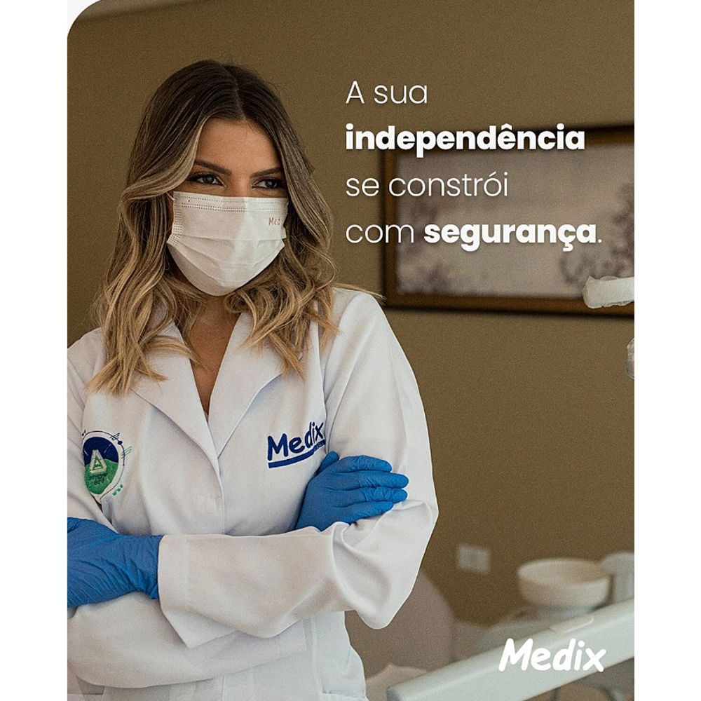 Mascara Descartável Tripla Camada Filtragem Com Elástico Caixa Com 50 Unidades Medix